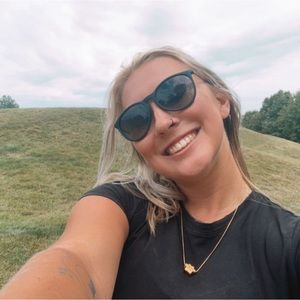 Meet your Posher, Grace
